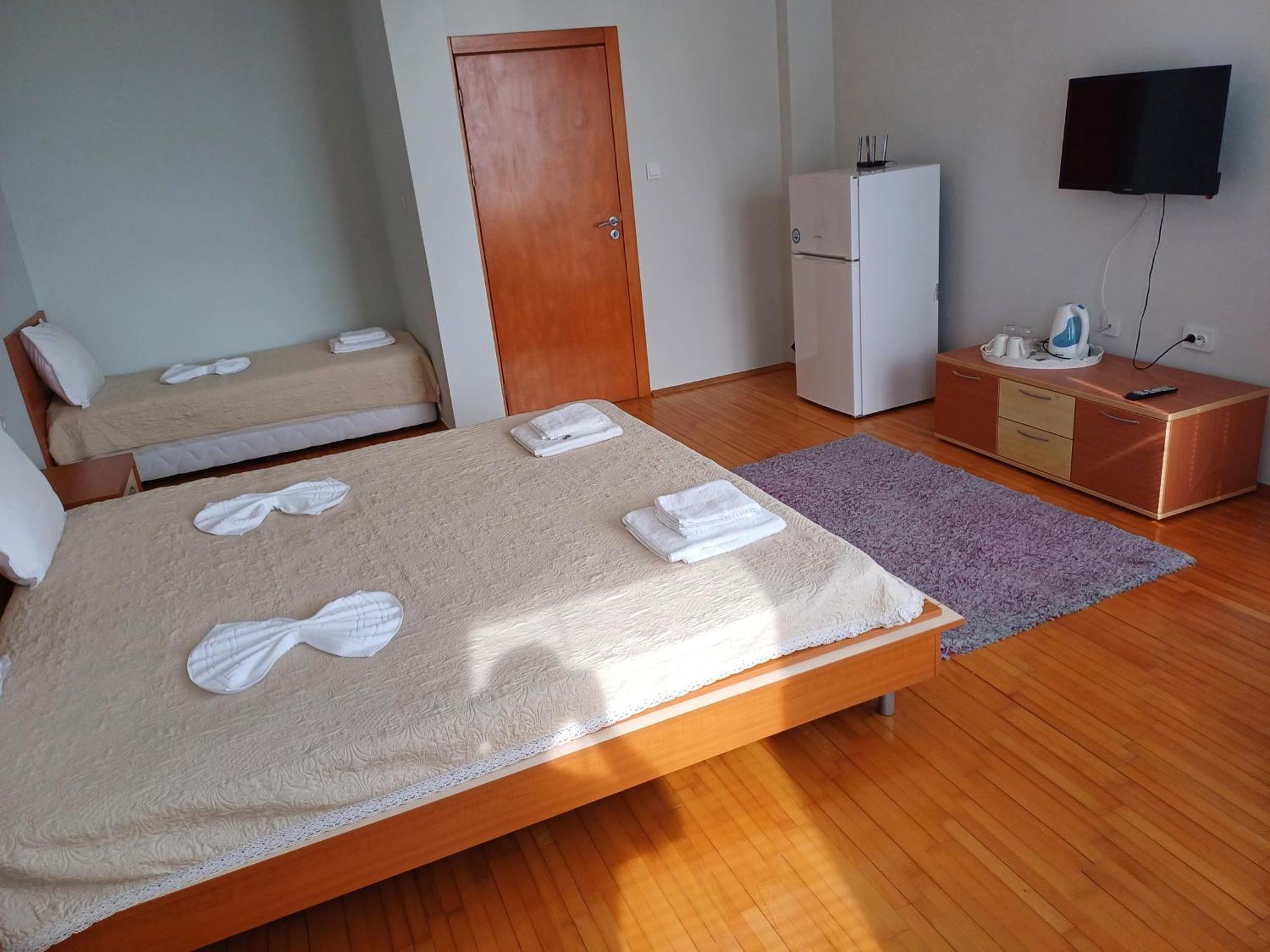 Guest Rooms Deva Бургас Экстерьер фото